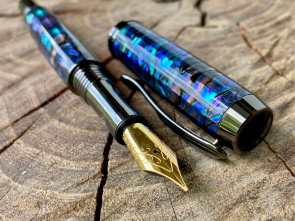 #0424 Abalone Fountain Pen