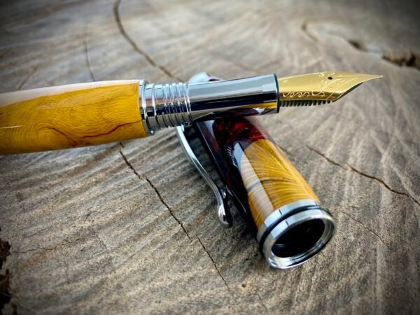Hybrid Mulberry and Resin Fountain Pen