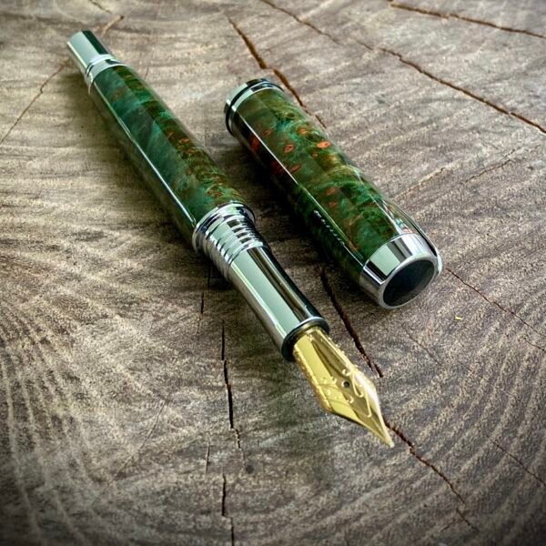 Green Burl Fountain Pen with Jowo Nib