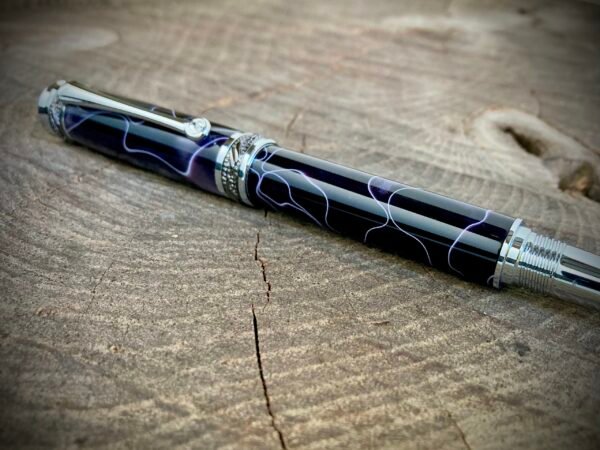 Shimmering Black Fountain Pen