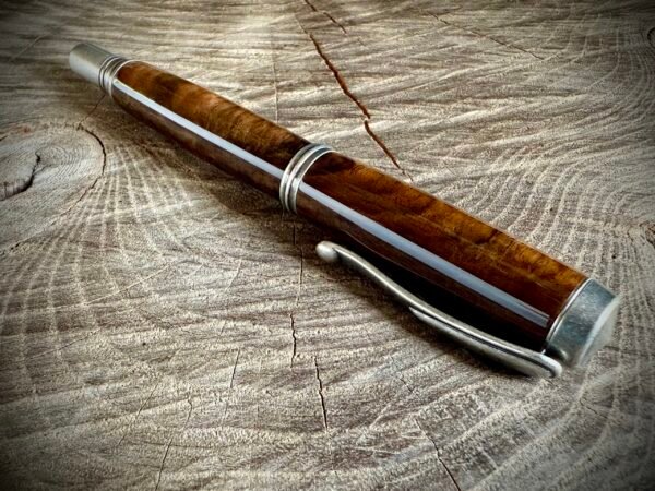 English Walnut Fountain Pen