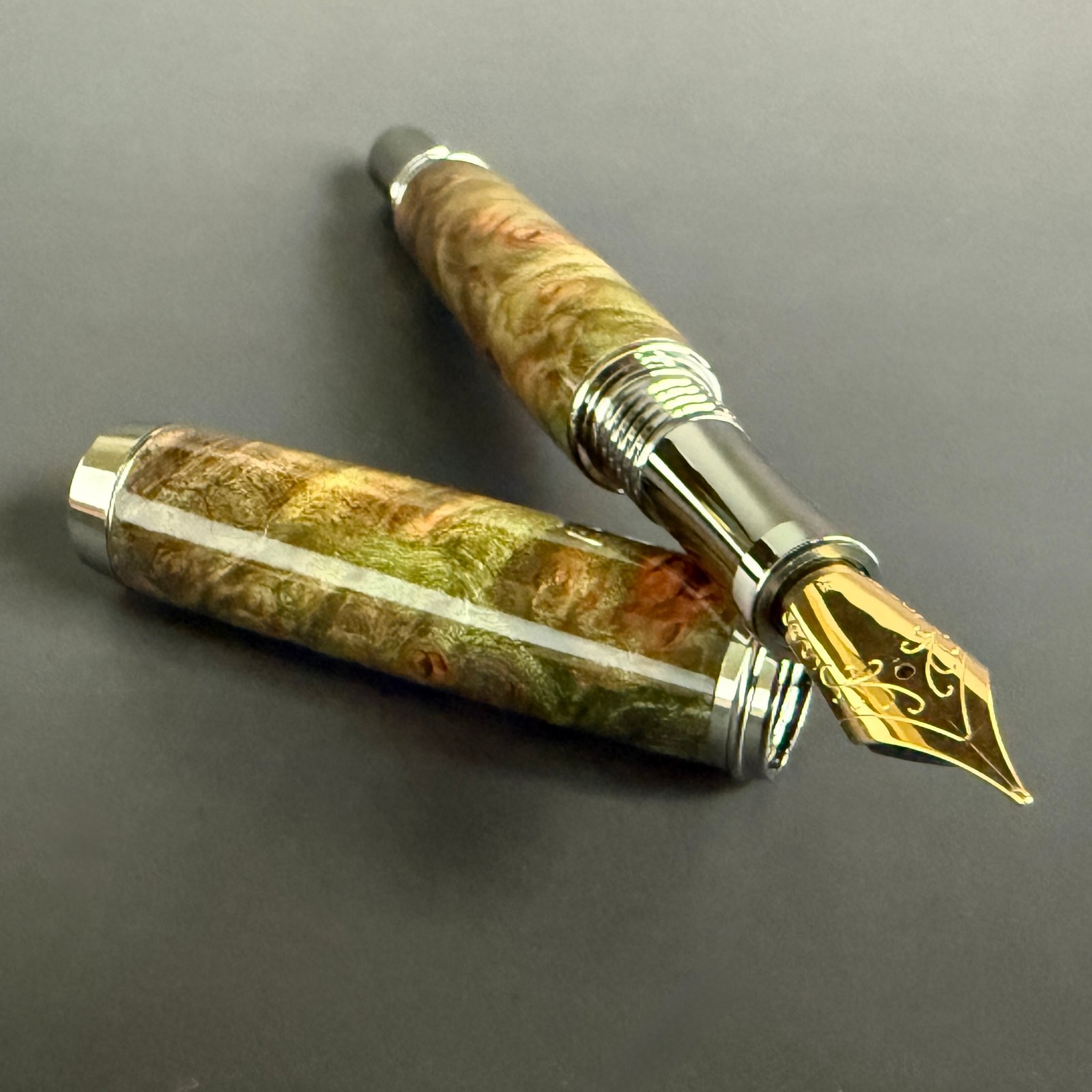 Moss Green Burl Fountain Pen (JoWo)