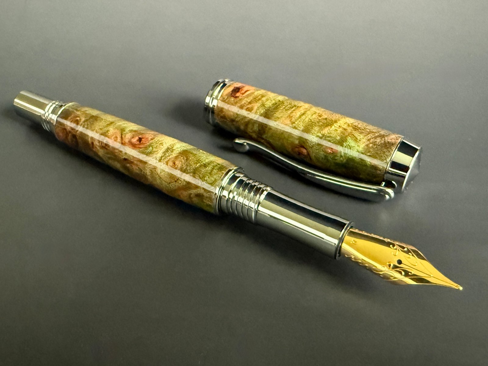 Moss Green Burl Fountain Pen (JoWo)